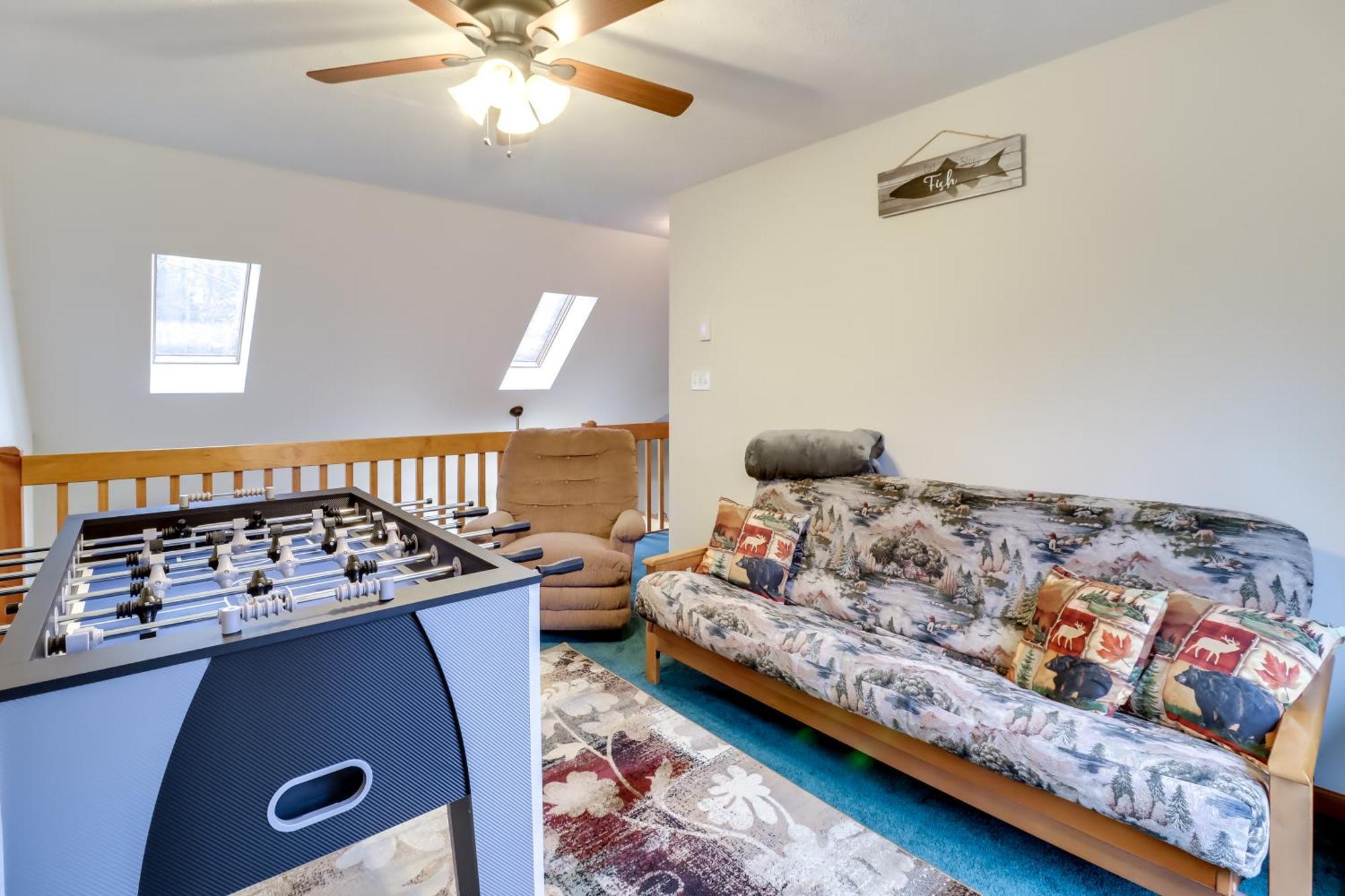 Pet-Friendly Pocono Lake Oasis With Hot Tub! Exterior foto